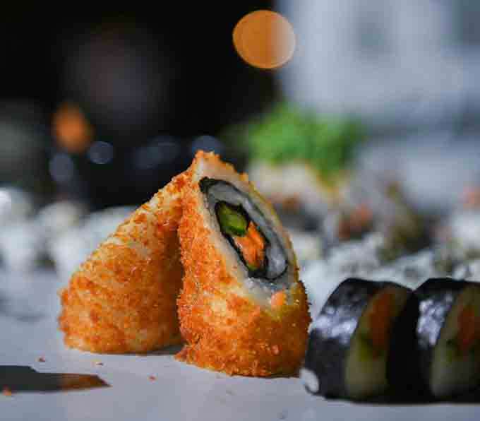 סושי דקורטיבי בגן האירועים