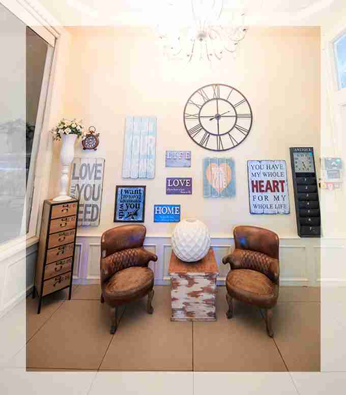 פינת הכניסה לאולם האירועים